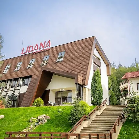 Lidana & 4*